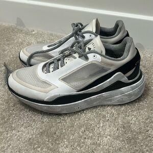 Women’s Adidas Stella McCartney Sneakers size 8